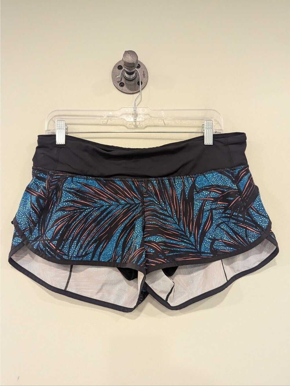 Lululemon Speed Shorts In Palm Lace Tofino Teal Multi Size 8